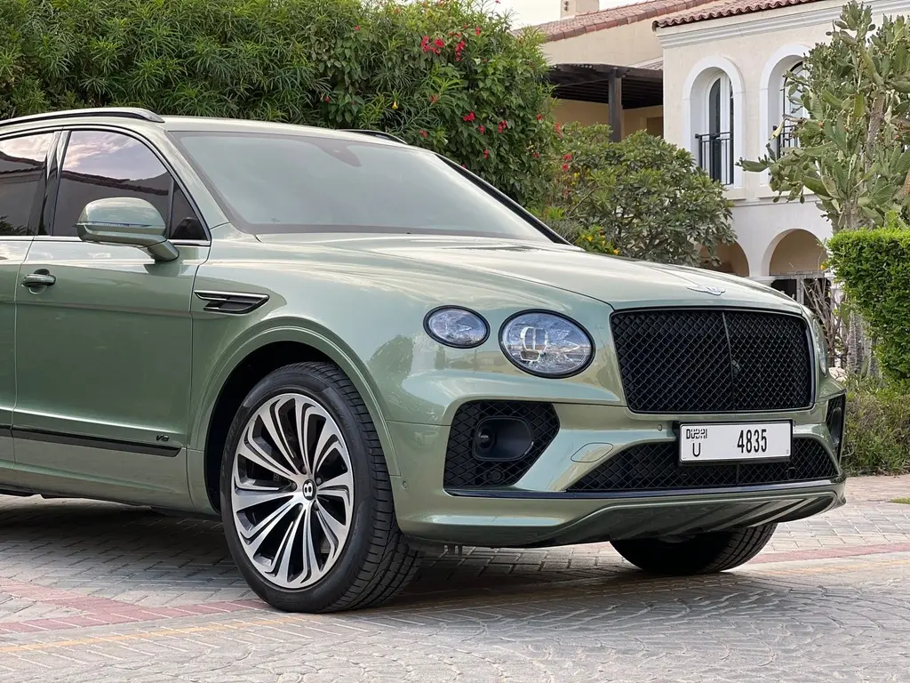 Bentley Bentayga 2022.webp