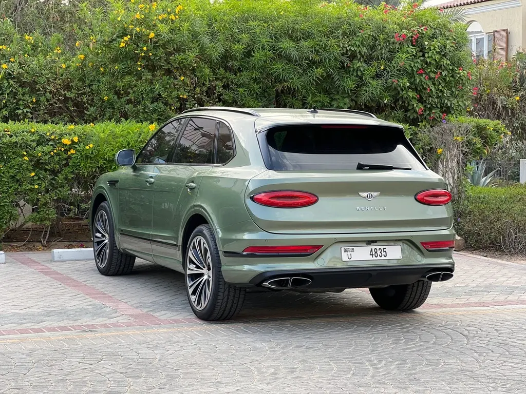 Bentley Bentayga 2022 (3).webp