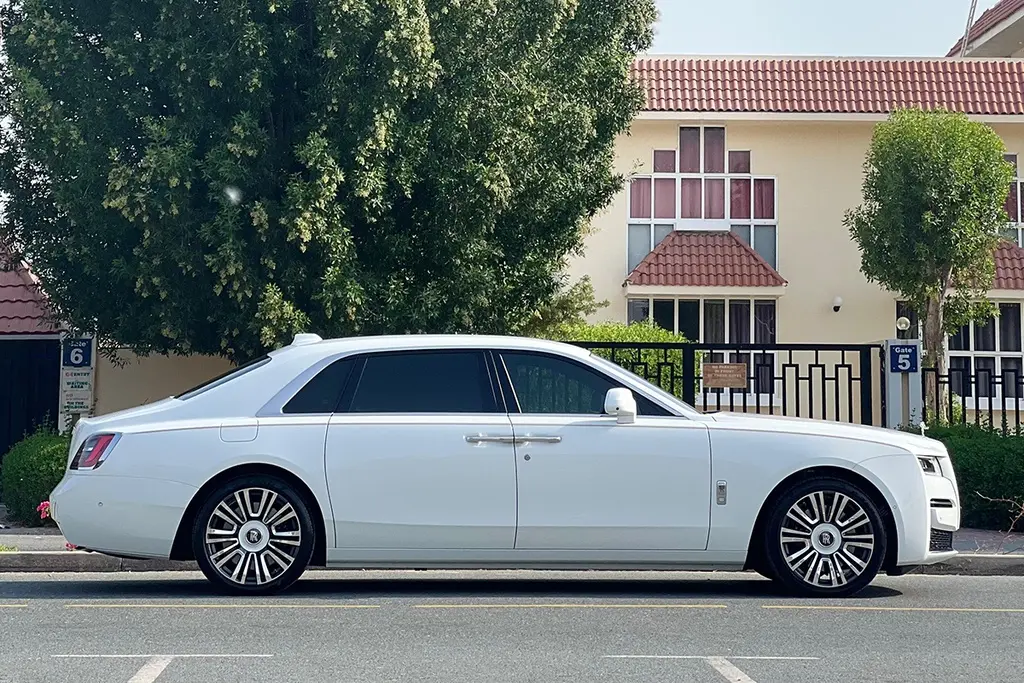 Rolls Royce Ghost (4).webp