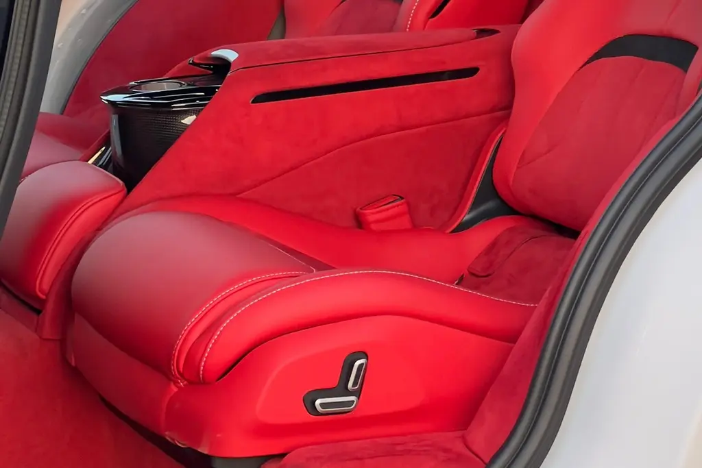 Ferrari Purosangu 2024 (6).webp