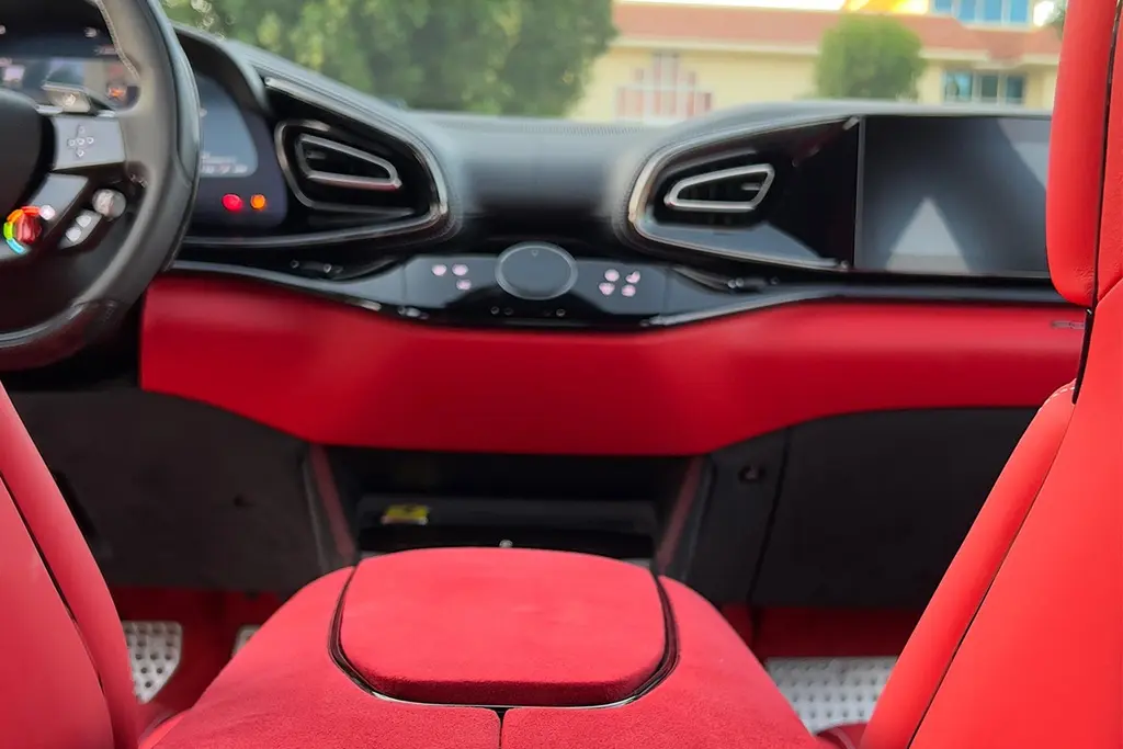 Ferrari Purosangu 2024 (8).webp