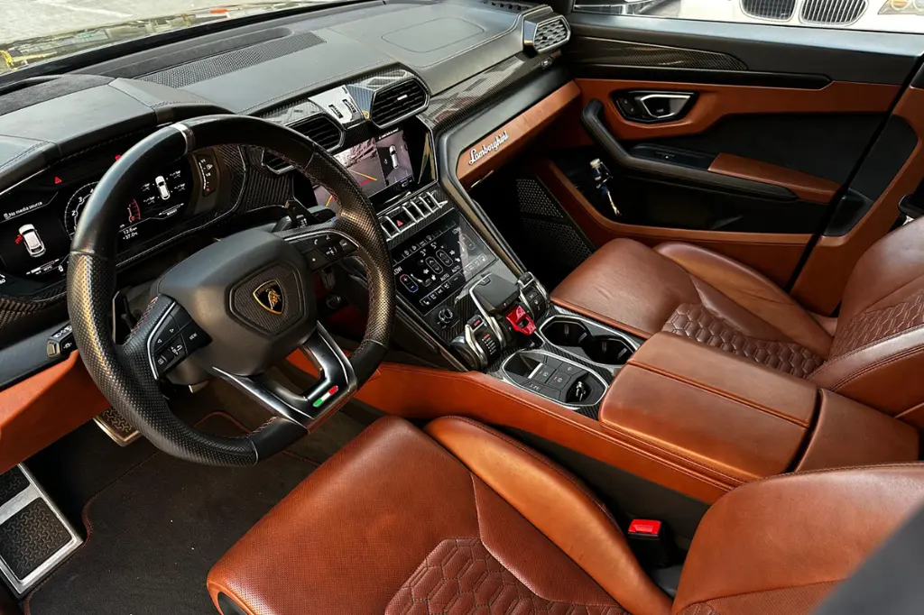 Renting a Lamborghini Urus in Dubai (5).webp